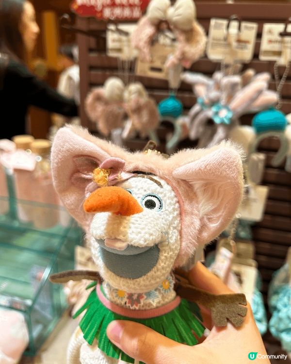 迪士尼打打卡，迪士呢有好多唔同嘅頭箍仔鎖匙扣，可以將佢放喺你...