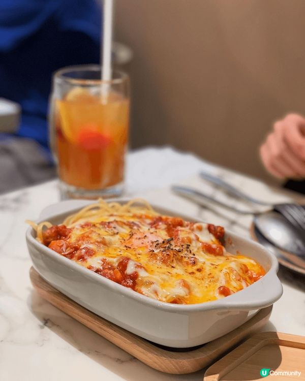 OVO CAFE——素食的高級享受，還能在花店裡用餐  