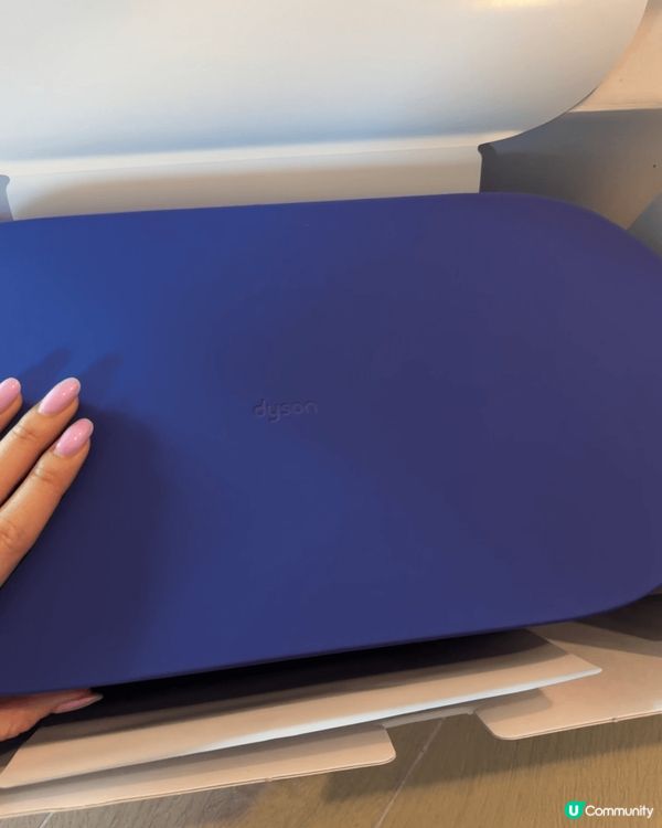 Dyson風筒HD16以先進科技和輕巧設計著稱，提供強勁氣流...