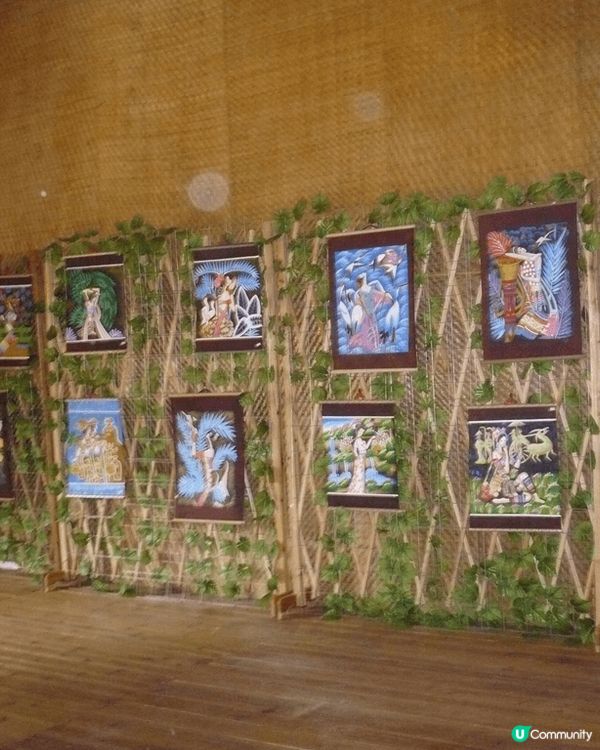 I like to take photo in museum...