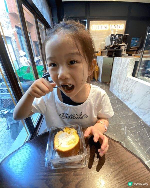 夏日必須去一次崗廈站，有十分多特色小店以及好多親子互動的小遊...