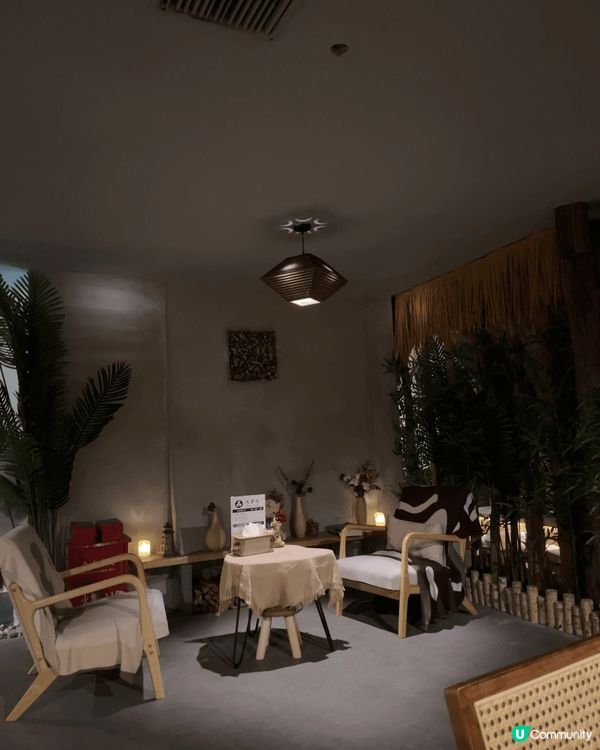 夏天我會推介大家到深圳的南山去打卡，我會推薦一個很有特色的火...