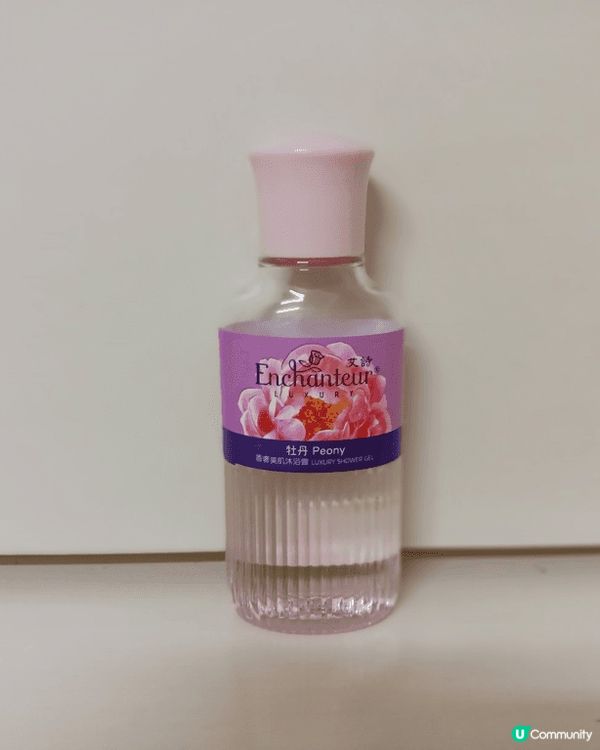 1.艾詩牡丹美肌沐浴乳含牡丹精粹，潔淨肌膚，保濕潤膚，自然香...