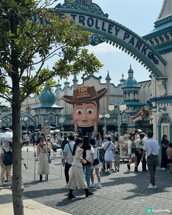 日本東京迪士尼海洋。打卡又得，挽又得。特別要去挽frozen...