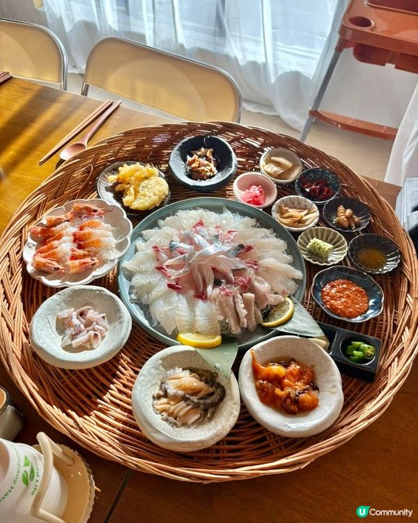 🇰🇷濟州島人氣海鮮店｜新鮮刺身＋傳統韓式配菜，聚餐打卡好選擇！