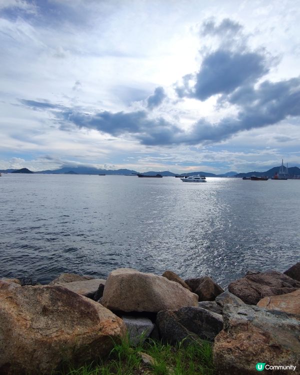 Miu Miu 草地書香：一場奢侈嘅寧靜約會