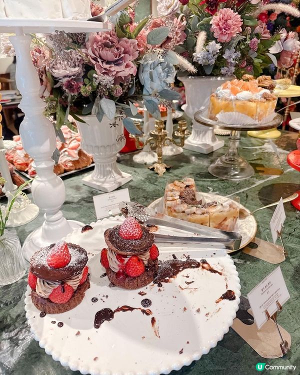首爾爆紅貴氣復古風蛋糕Cafe