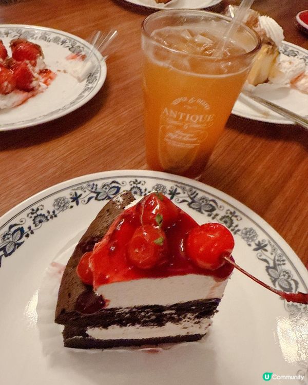 首爾爆紅貴氣復古風蛋糕Cafe