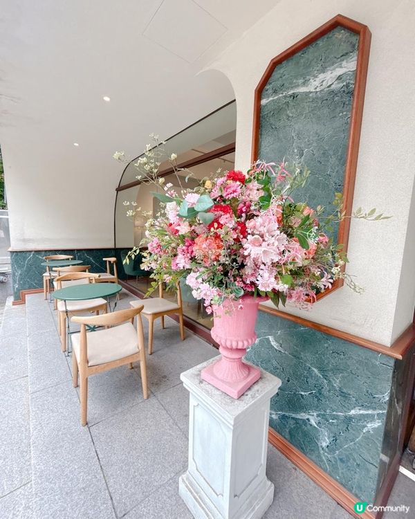 首爾爆紅貴氣復古風蛋糕Cafe