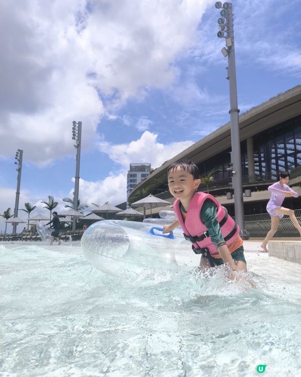 夏天緊係去水上樂園啦！