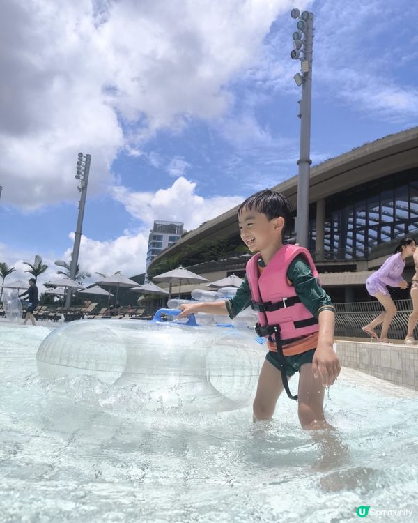 夏天緊係去水上樂園啦！