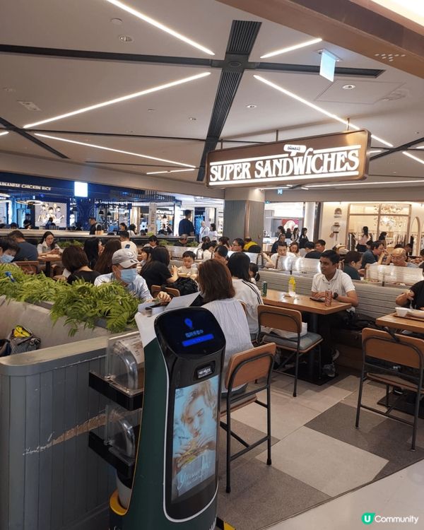 Oliver's Super Sandwiches" 的全新...