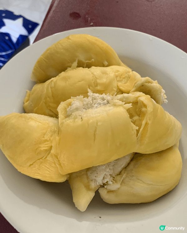 晚餐食蟹，食飽之後食我最愛的榴連做飯後甜品，好美味