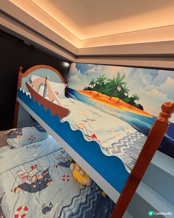 位於惠州的雙月灣檀悅都喜天麗度假酒店，全海景親子套房，內有兩...