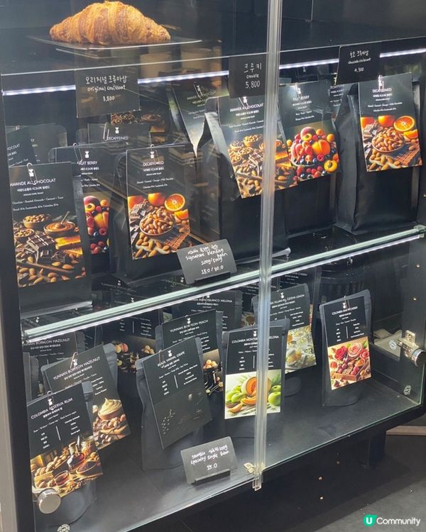 🇰🇷☕️金浦黑色系感性大空間Café打卡＋咖啡推薦 💯