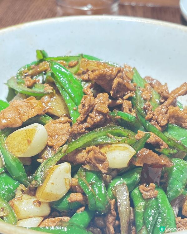 四川美食麻辣鮮香，口味濃烈，火鍋香辣，串串麻麻，擔擔麵滑嫩，...