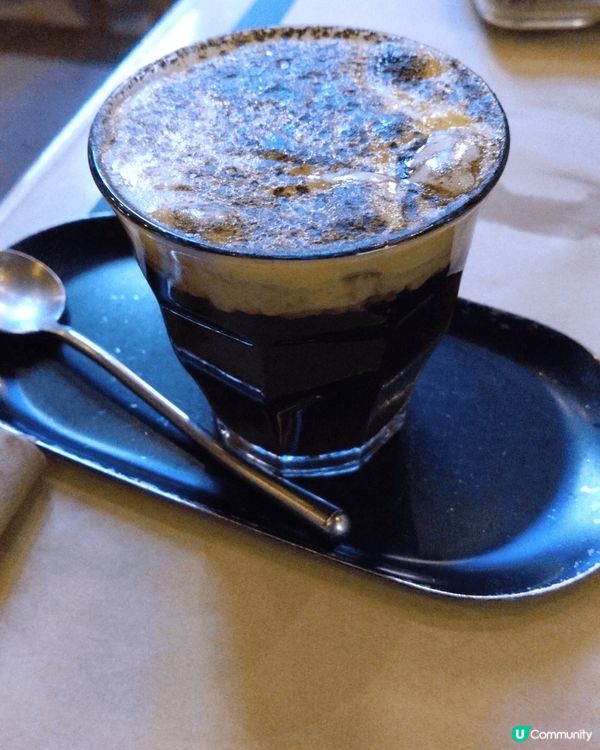 刺身及天婦羅為自助餐食物，喜歡刺身式放冰保持溫度。天婦羅即炸...