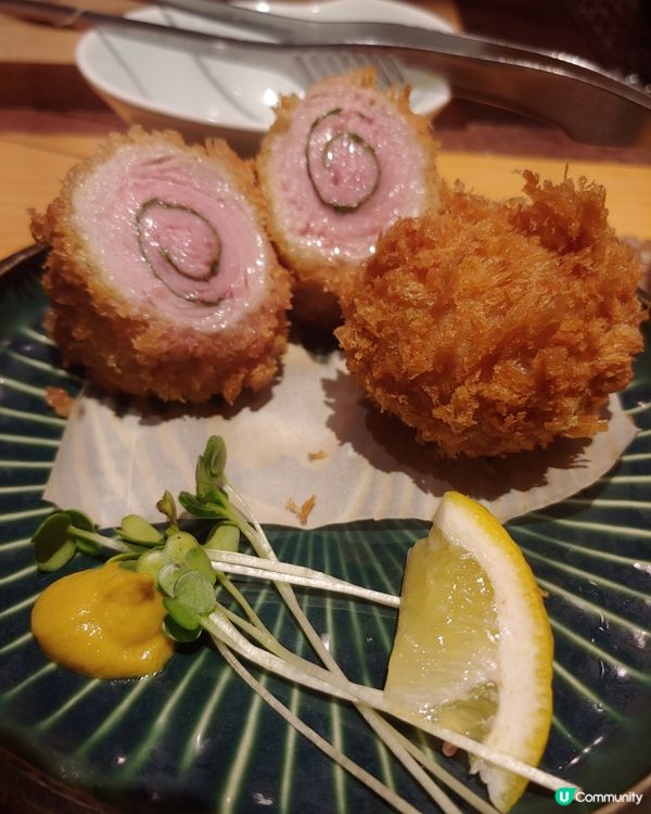 1.  黑豚涮涮鍋🔥！天文館必試！😋 炭火暖笠笠！🐷