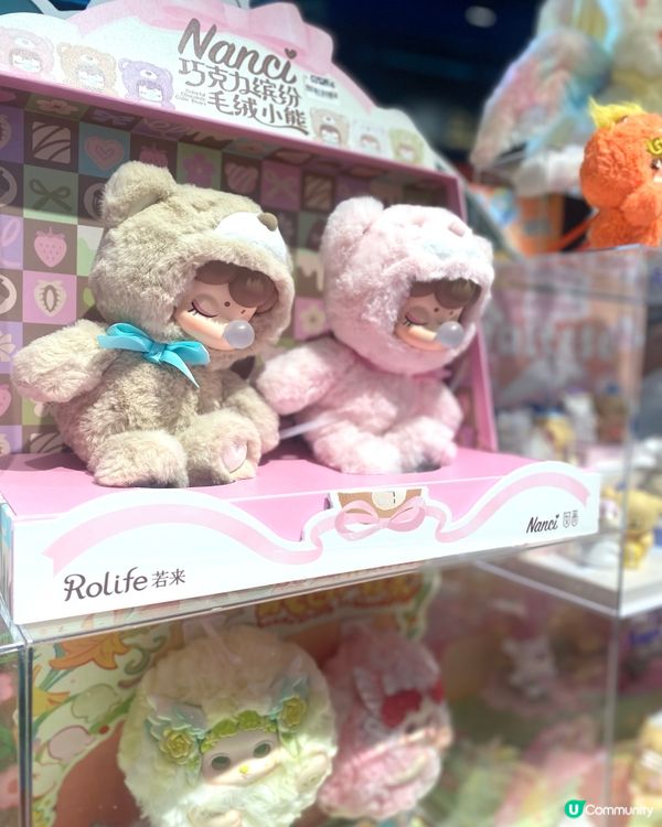 具文青風的書店☕️café 🍮🧁也有甜點在賣