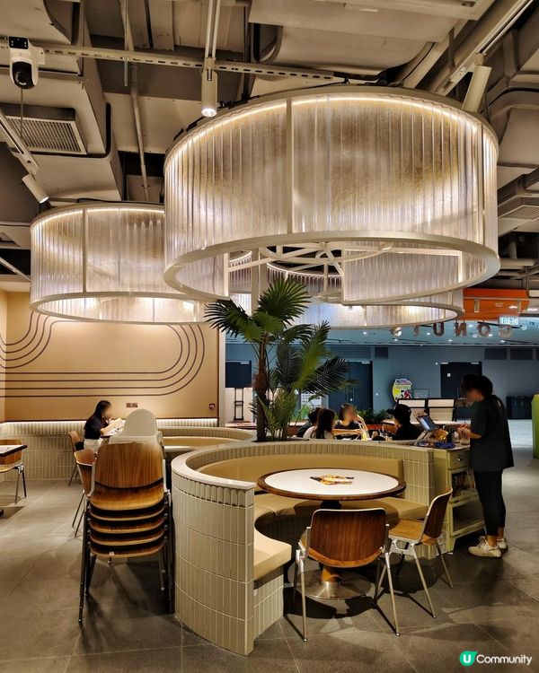 《啟德型格西餐廳食物選擇多》