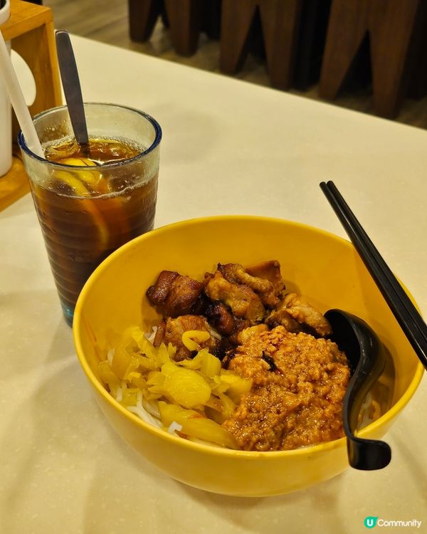 譚仔撈撈米線回歸！🤤 炸醬酸菜烤雞勁正！😋