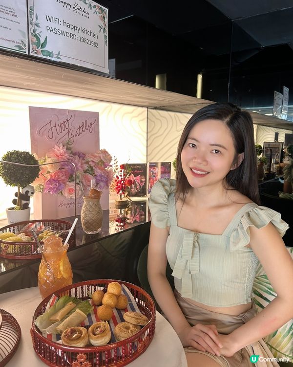 Happy Kitchen Café & Bar