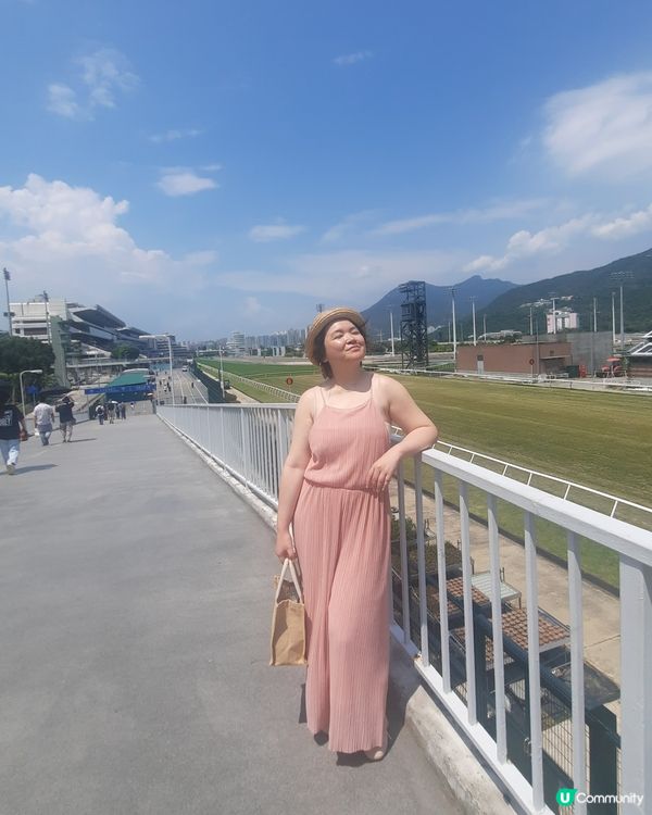 駿星匯 居高臨下享受賽馬