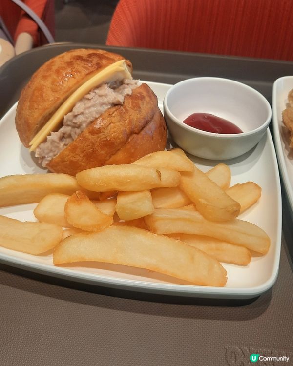 駿星匯 居高臨下享受賽馬