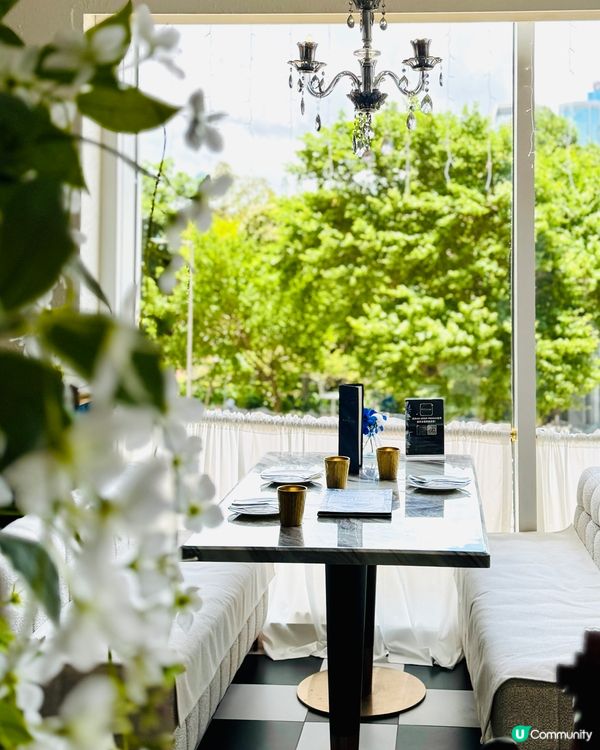 銅鑼灣· ROYAL INN 