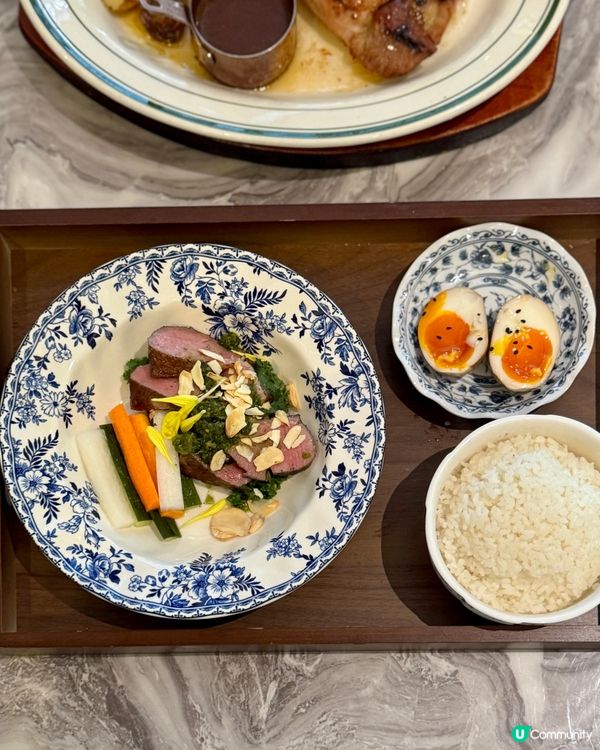 銅鑼灣· ROYAL INN 