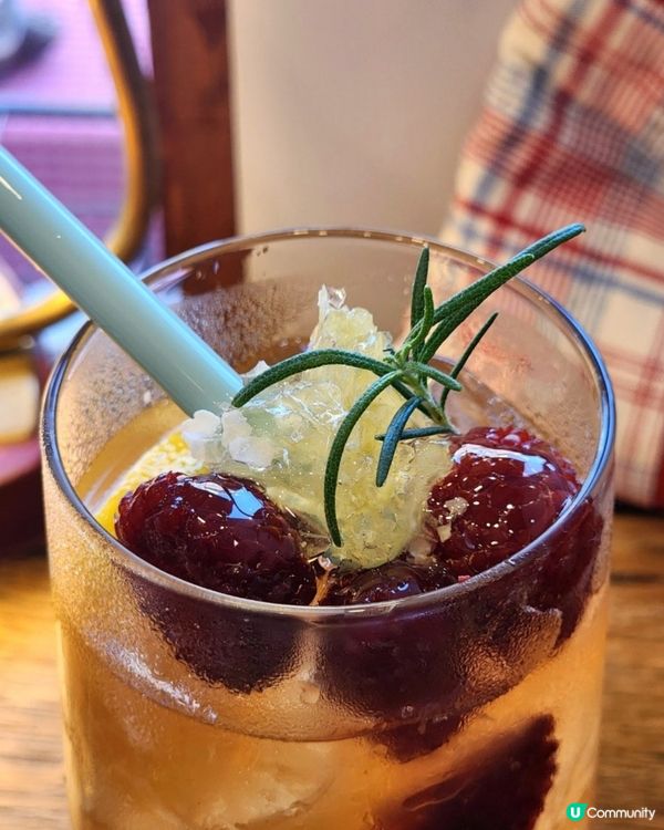 🇰🇷韓國梨泰院靜靜歎茶｜紅茶＋手工鬆餅🍓☕