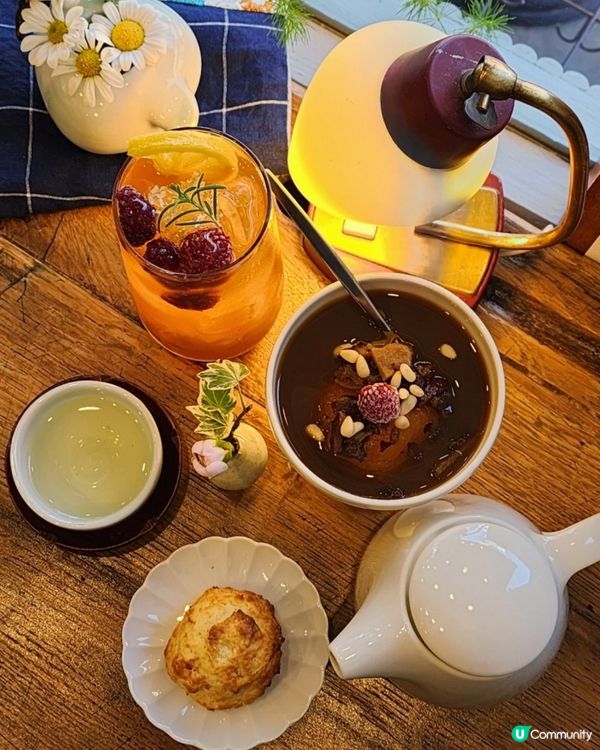 🇰🇷韓國梨泰院靜靜歎茶｜紅茶＋手工鬆餅🍓☕