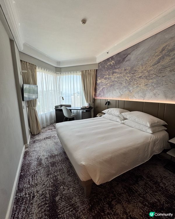 位於紅磡，享有海景的酒店