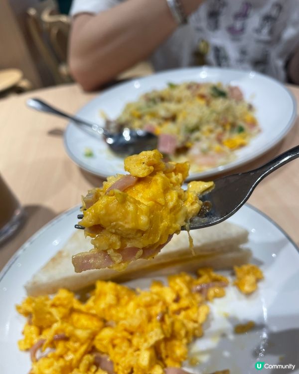 【#灣仔美食 】沙爹牛麵勁多料！世華茶餐廳實測