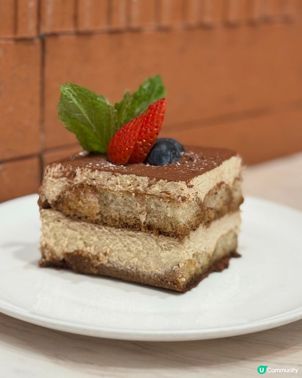 啟德意大利菜探險記！手工煙三文魚pizza超正🤤正宗提拉米蘇