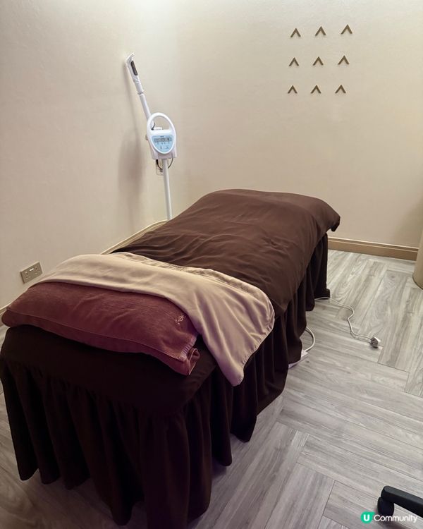 做facial前食和牛漢堡，做完Facial有湯有生果食