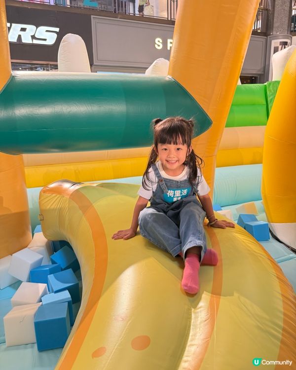 荷里活廣場玩到癲！8000呎充氣樂園勁好玩🤩！ 