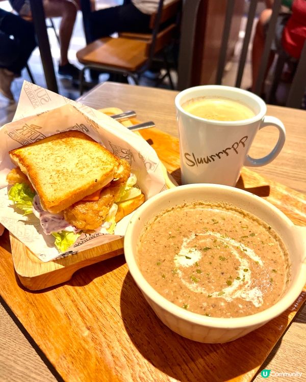 Oliver's Super Sandwich