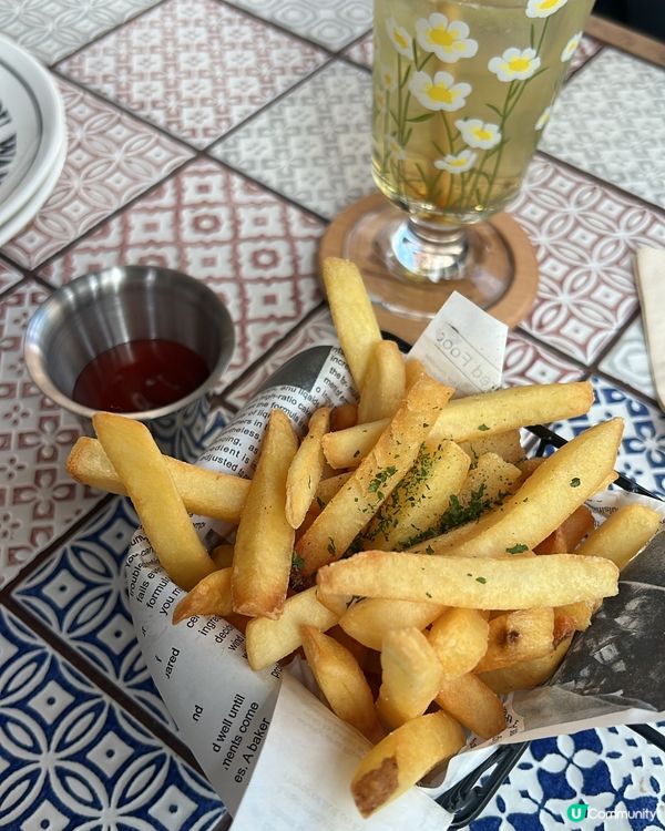 銅鑼灣ZipZip雙殺！蟹肉意粉＋拉絲海鮮Pizza暴動🍝