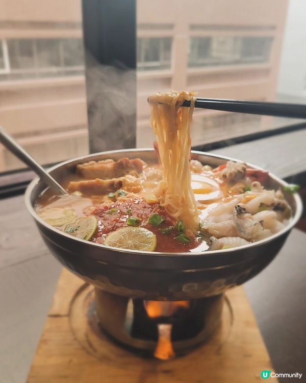 泰國菜🇹🇭尖咀分店！必食海鮮媽媽麵🍜！😋