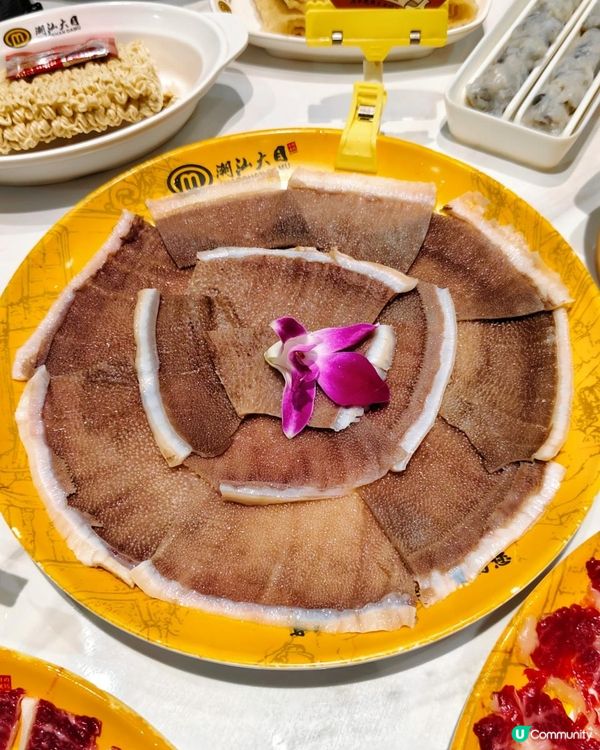 《鄰近深圳灣口岸新鮮現切牛肉火鍋》