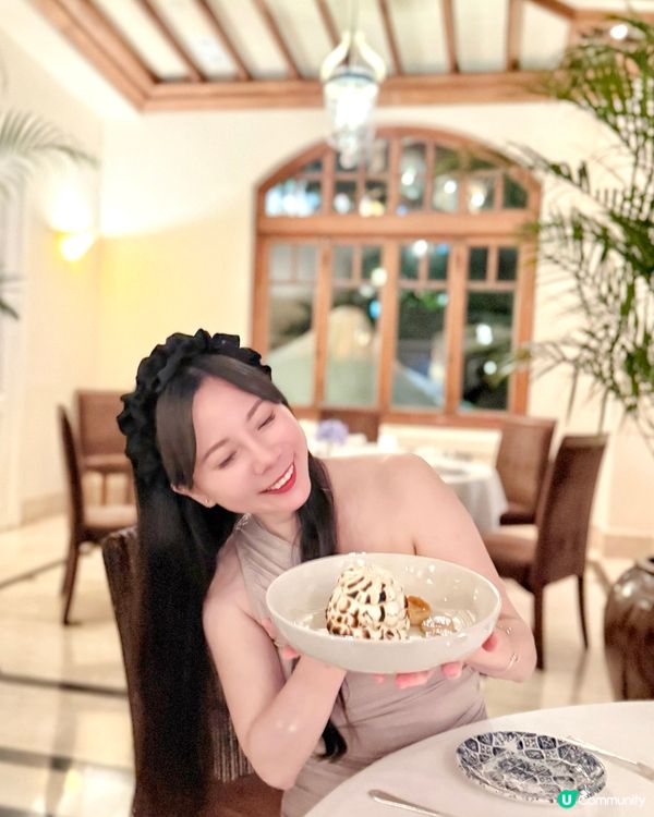 經典的The Verandah露台餐廳絕對是浪漫約會或閨蜜聚...