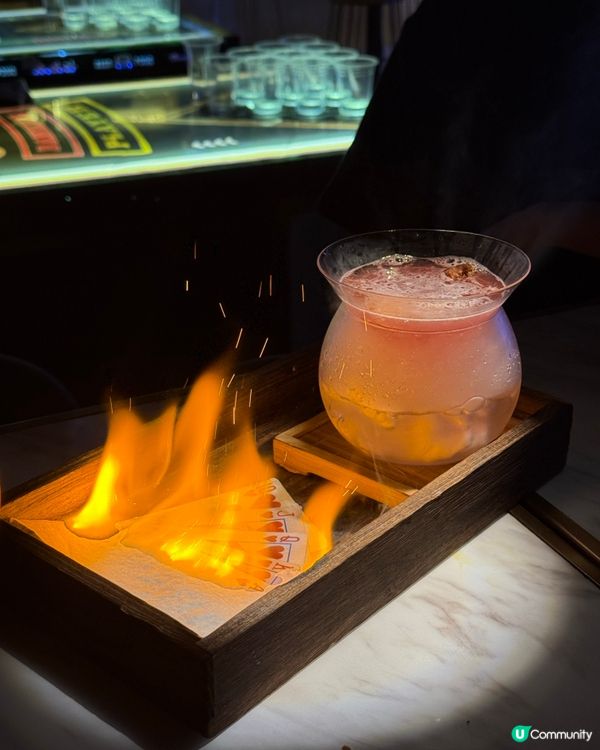 【尖沙咀｜諾士佛臺中氣氛滿滿嘅酒吧餐廳】