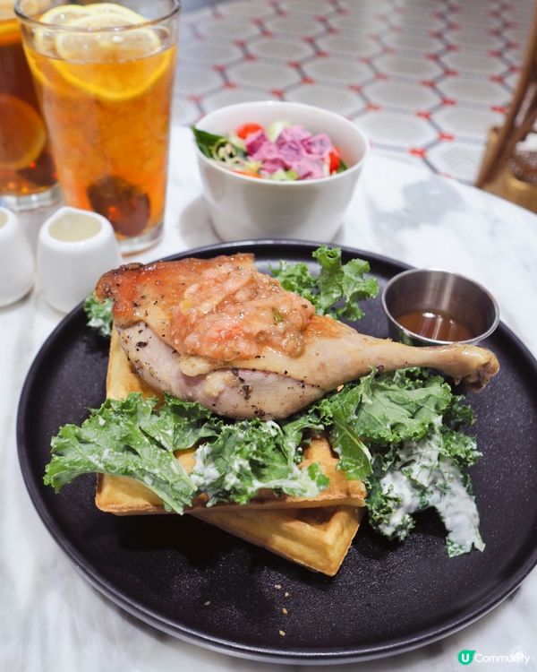 同屋企人去新城市食lunch,揀咗食西餐,依間Butlery...