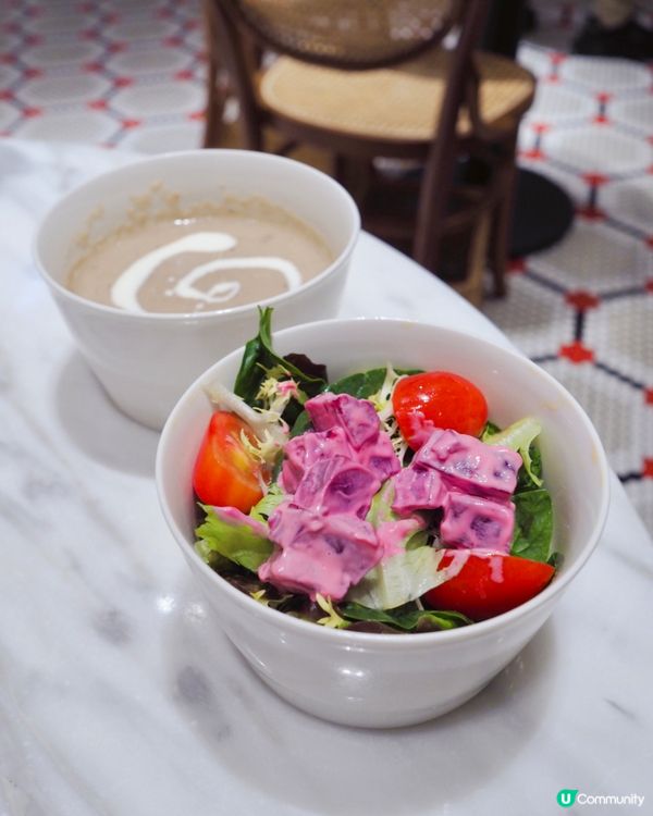 同屋企人去新城市食lunch,揀咗食西餐,依間Butlery...