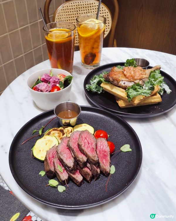 同屋企人去新城市食lunch,揀咗食西餐,依間Butlery...