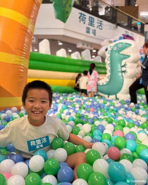 Peppa Pig充氣樂園玩到癲