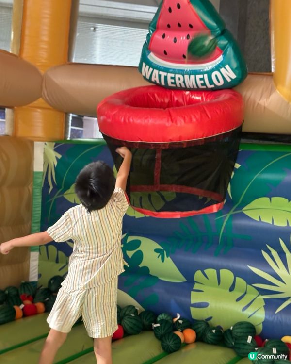 Peppa Pig充氣樂園玩到癲