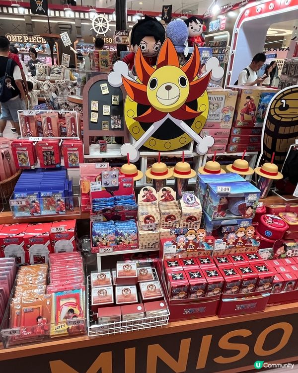 1.  期間限定店開鑼！🤩 靚嘢買唔停手！🛍️