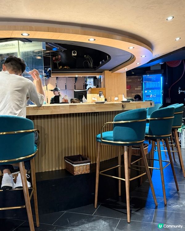 見仔仔呢排咁乖, 我哋今晚一於去尖沙咀威威😎 我地兩個人又想...